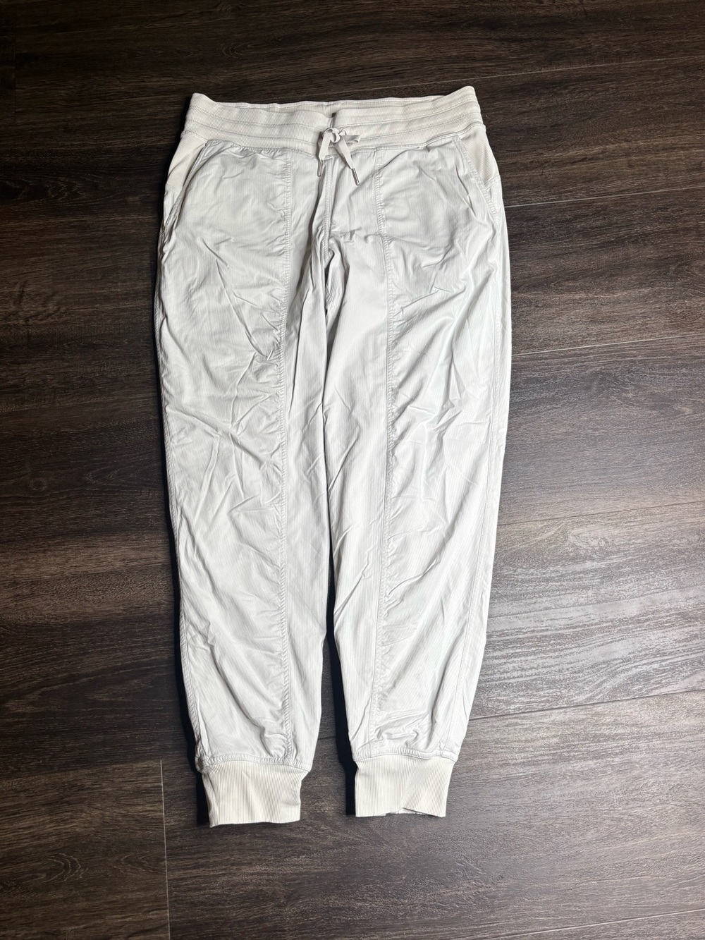 Lululemon Dance Studio Mid-Rise Jogger *Full Length White Opal